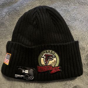 New Era Men's Atlanta Falcons Salute to Service Black Knit Beanie